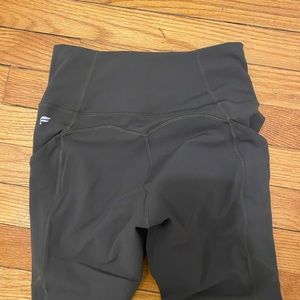 Fabletics 7/8 leggings, XS, new without tags